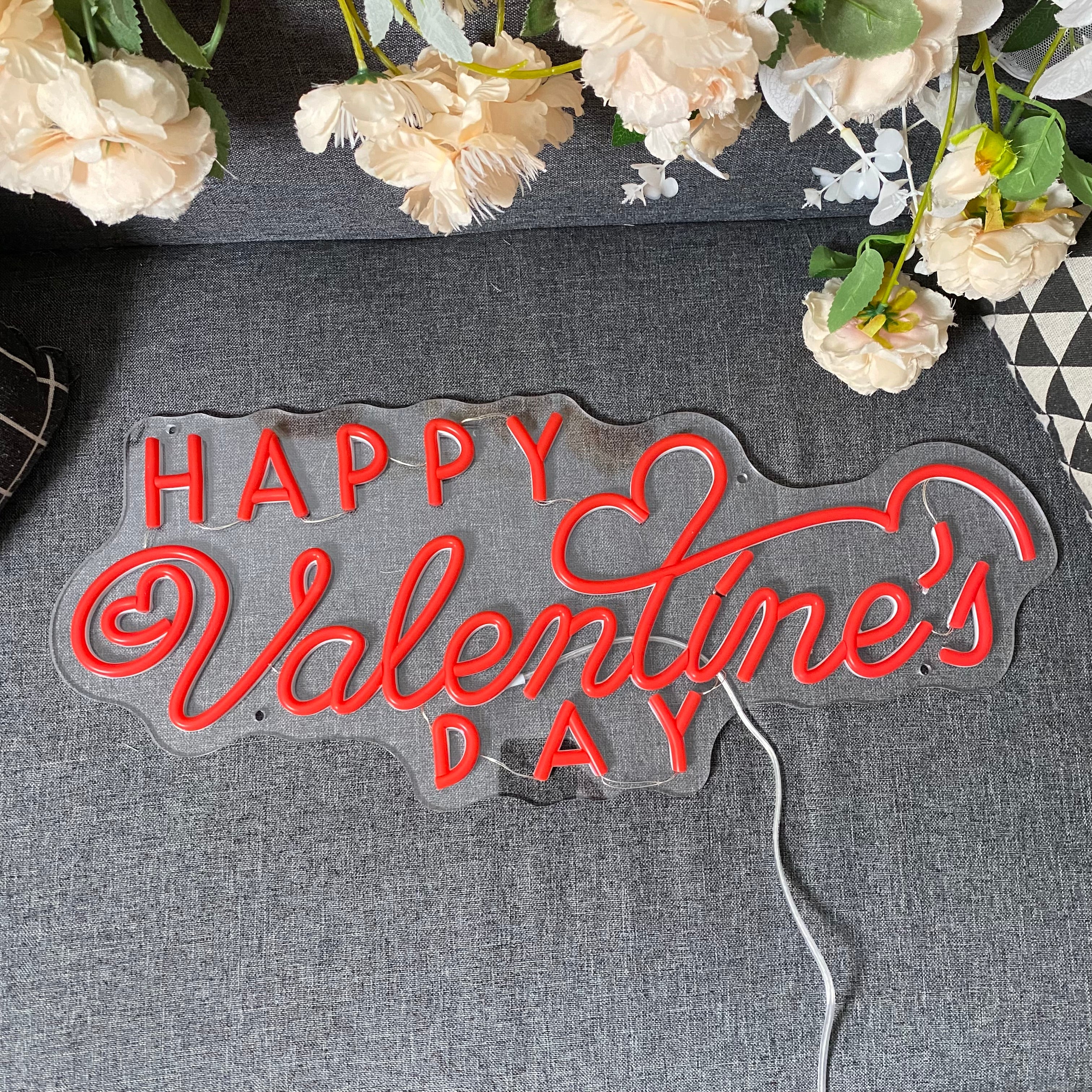 Happy Valentine's Day Artistic Font LED Neon Light Valentine's Day Theme Decoration