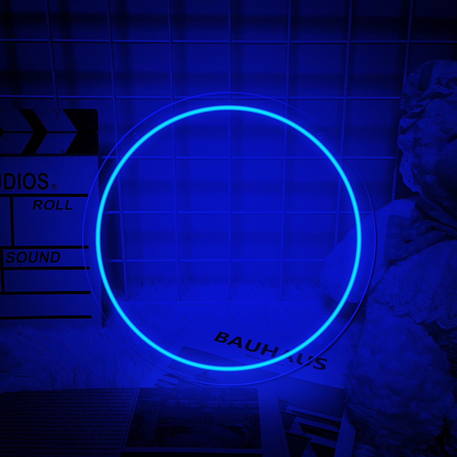 Custom text circle neon sign